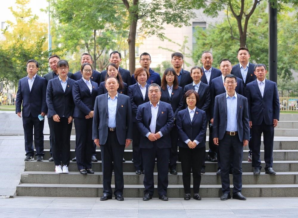 多元团队凝协力，情投意合扬帆起