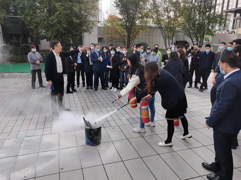 本钱团体展开消防宁静练习训练
