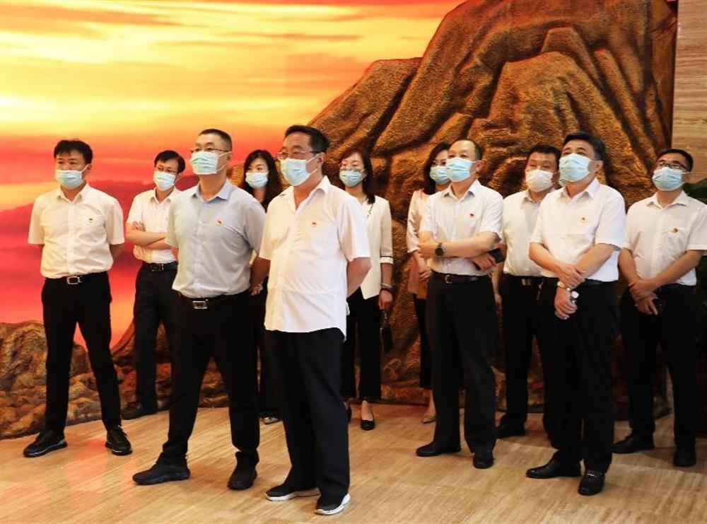 济南产发团体构造展开迎“七一”暨 党史进修教导主题勾当